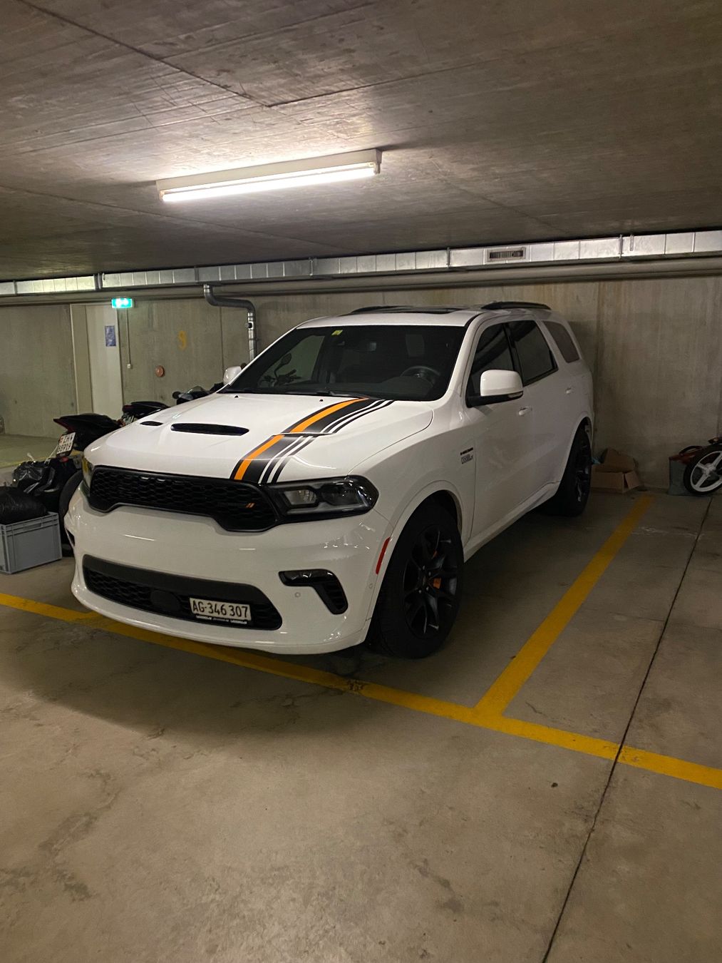 Dodge Automobili: Dodge Durango R/T Orange Hemi – Usato da Winkel venduto da downhill_zh