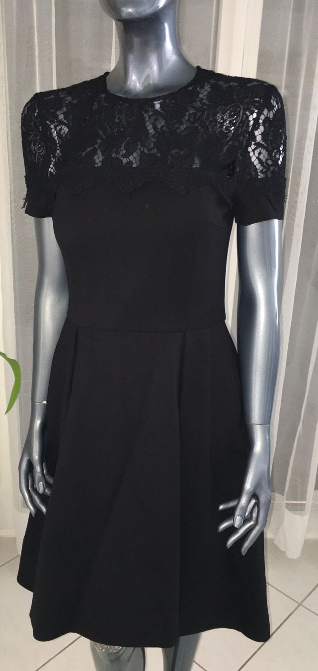 Kleider: EWA HERZOG KLEID MIT SPITZE GR. 36 – Neu (gemäss Beschreibung) aus Unteraegeri von MH203