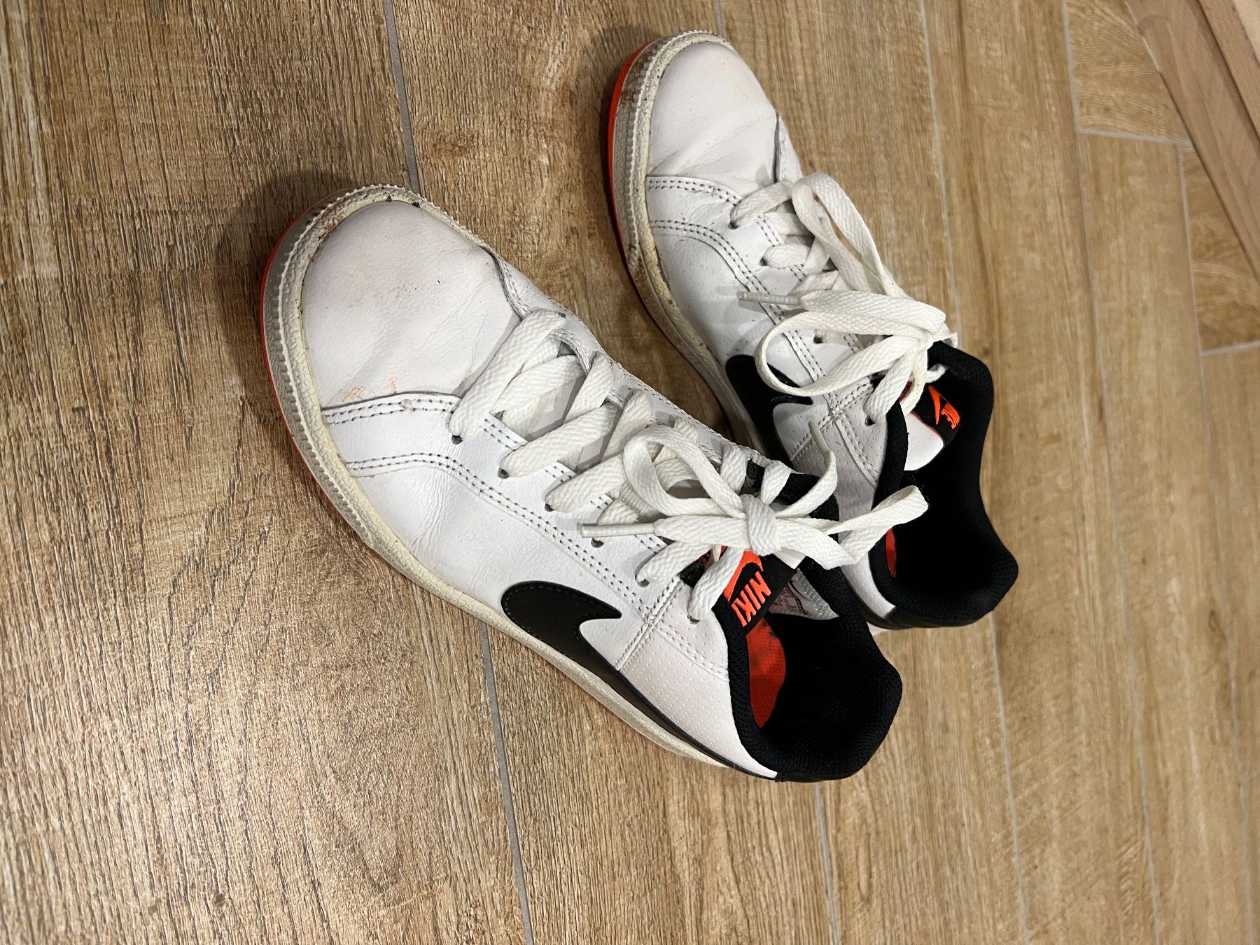 Nike Scarpe da uomo: Nike Sneaker Grösse 36 – Usato da St. Gallen venduto da kka_l9wg 1