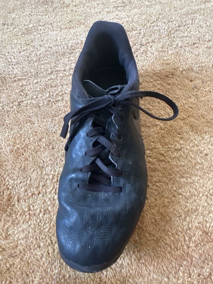 Nike Herrenschuhe: Fussballschuhe Nike Grösse 37,5 – Gebraucht aus Lützelflüh-Goldb von ama_l2lp 1