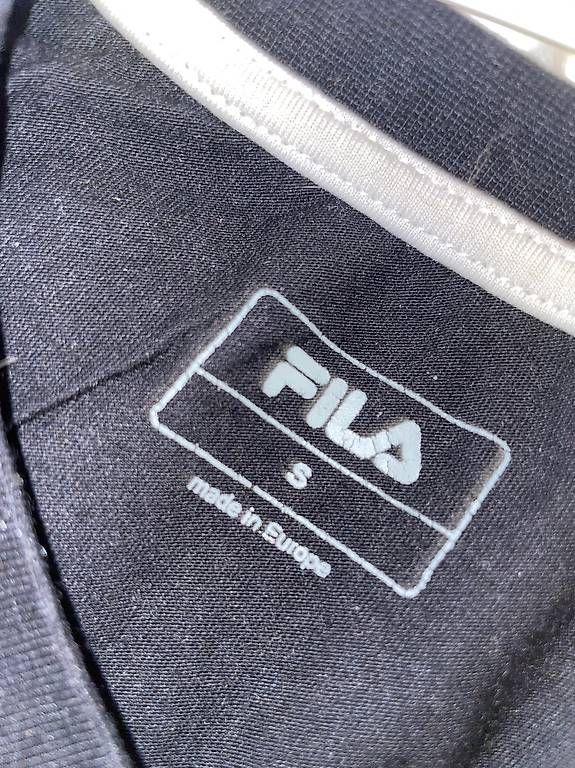 Fila T-shirt: T-shirt – Usato da Basel venduto da lia_brr2 2