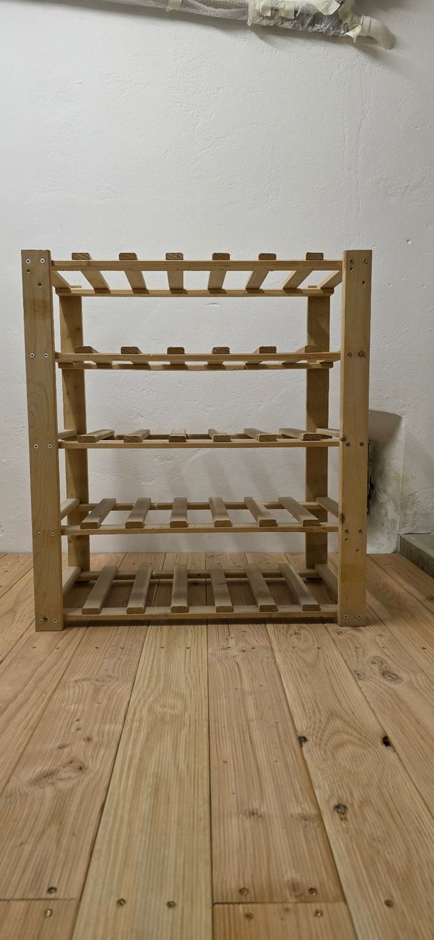 Scaffali: Weinregal aus Holz – Usato da Wettswil venduto da Person3 2