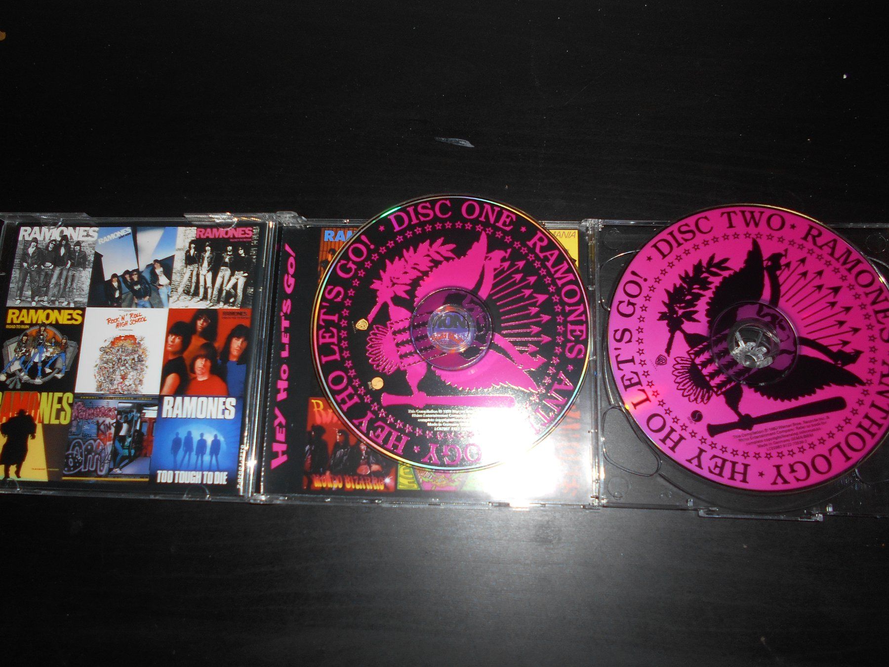 CD: Ramones – Anthology / 2 CDs – Usato da Aarberg venduto da witchhunter01 2