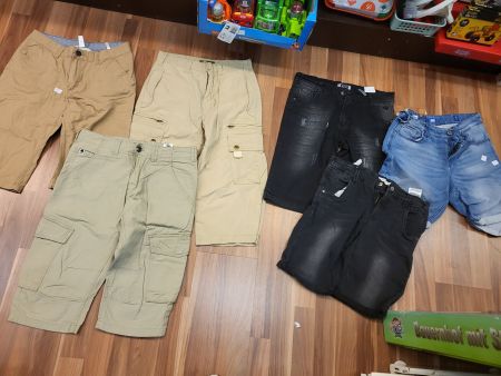 3 Bermudas nach Wahl gr 164 B2