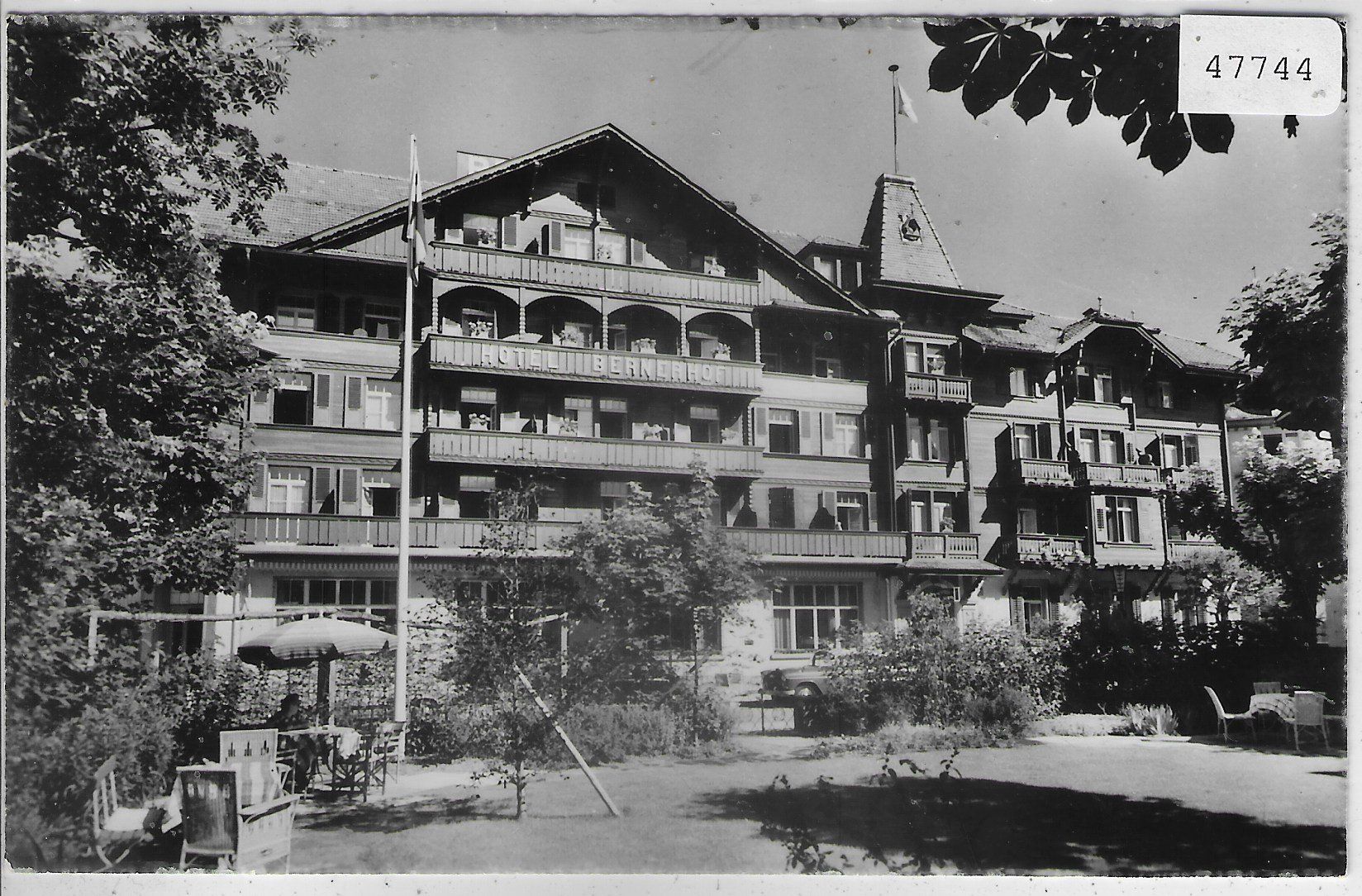 Cartoline postali: Hotel Bernerhof - Gstaad – Usato da Ettingen venduto da Kartenplanet