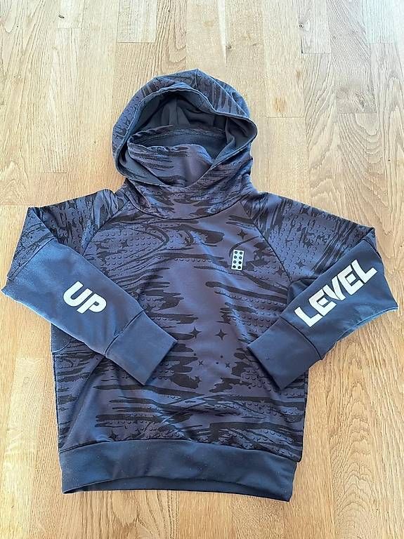 Maglioni & Felpe: Lego Pullover Mädchen/Jungen (Gr. 116) – Usato da Zürich venduto da Rip2