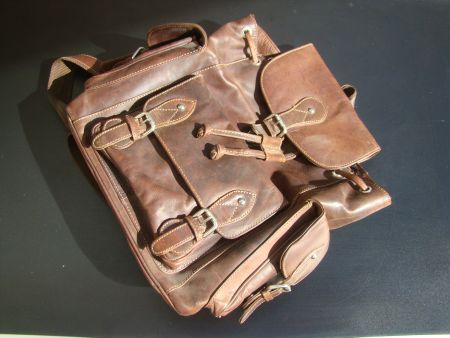 Lederrucksack braun mit Schnallenverschluss Magnet neuwertig