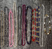 Schmuck-Set 11 Halsketten verschiedene Farben und Materialie