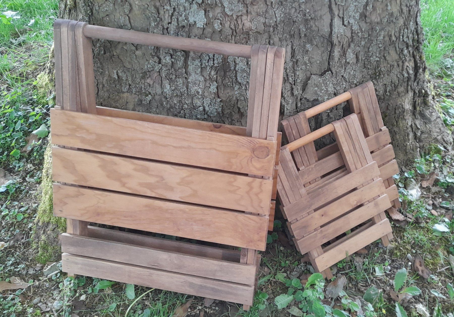 Tavoli: Holz Gartentisch Klappbar mit 2 Hockern – Usato da Villmergen venduto da BRUMA57 2