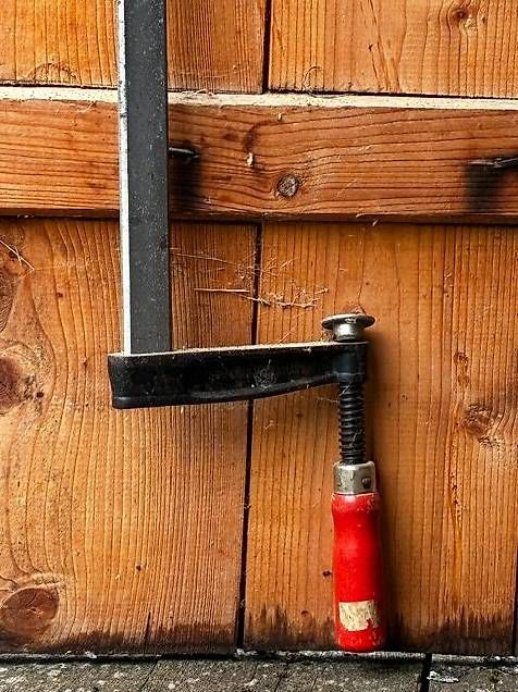 Tutti gli attrezzi: Serre-joints de grande dimension – Usato da Sciernes-d'Albeuve venduto da sie_7crb 1