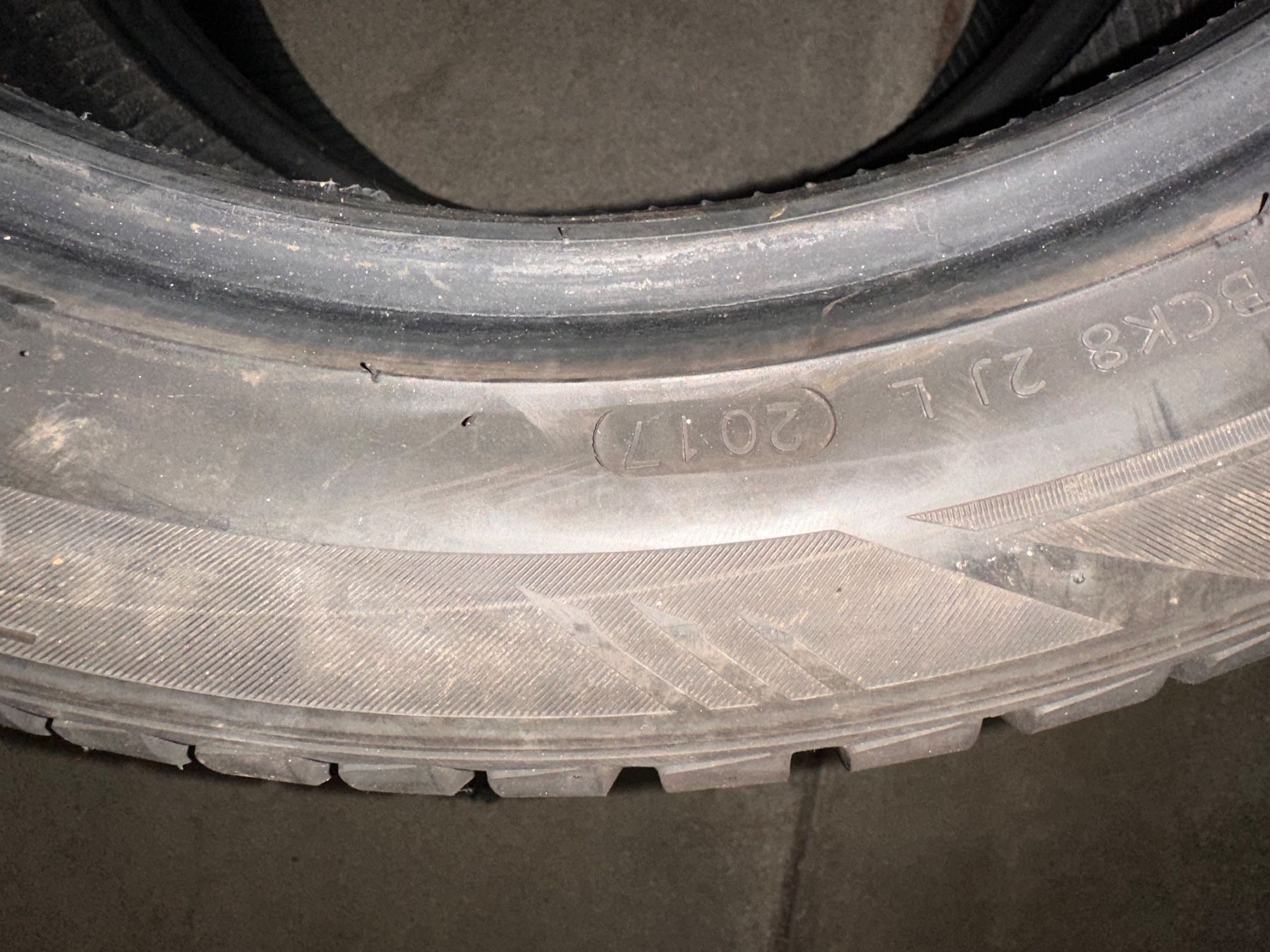 Pneus & Roues: Winterreifen – D'occasion à Thun par sladi22 2
