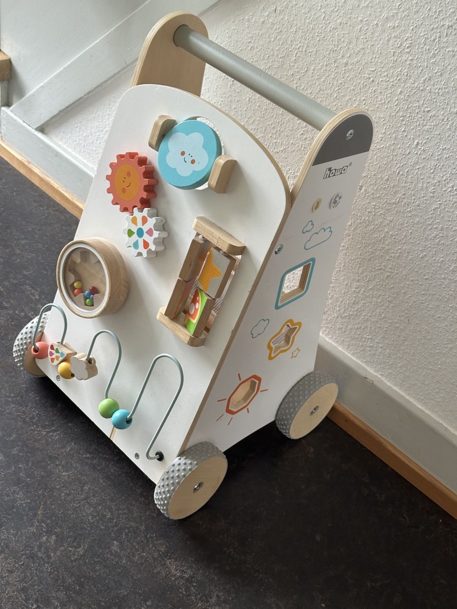 Jouets: Lauflernwagen Holz Howa – D'occasion à Zürich par SarahMaOs