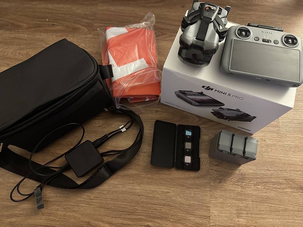 DJI Camcorder: DJI Mini 5 Pro Fly More Combo + DJI RC 2 – Gebraucht aus Baden von doe_pr57 2