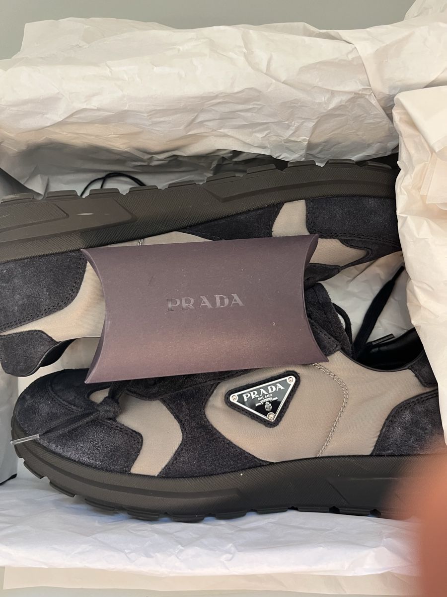Prada Scarpe da uomo: Prada Prax Sneaker Blue/Iron Gr. 42.5 Neu mit Box – Nuovo (secondo la descrizione) da Lausanne venduto da S_luxury 8