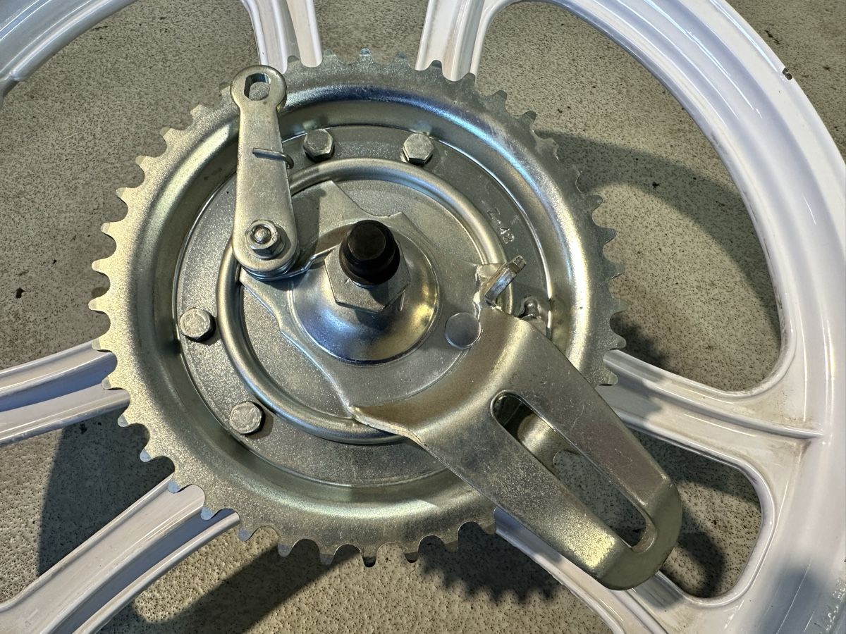 Cerchioni: Roue AR cyclomoteur Grimeca, compatible Cilo / Pony – Nuovo (secondo la descrizione) da Saxon venduto da Morpheus_87 1