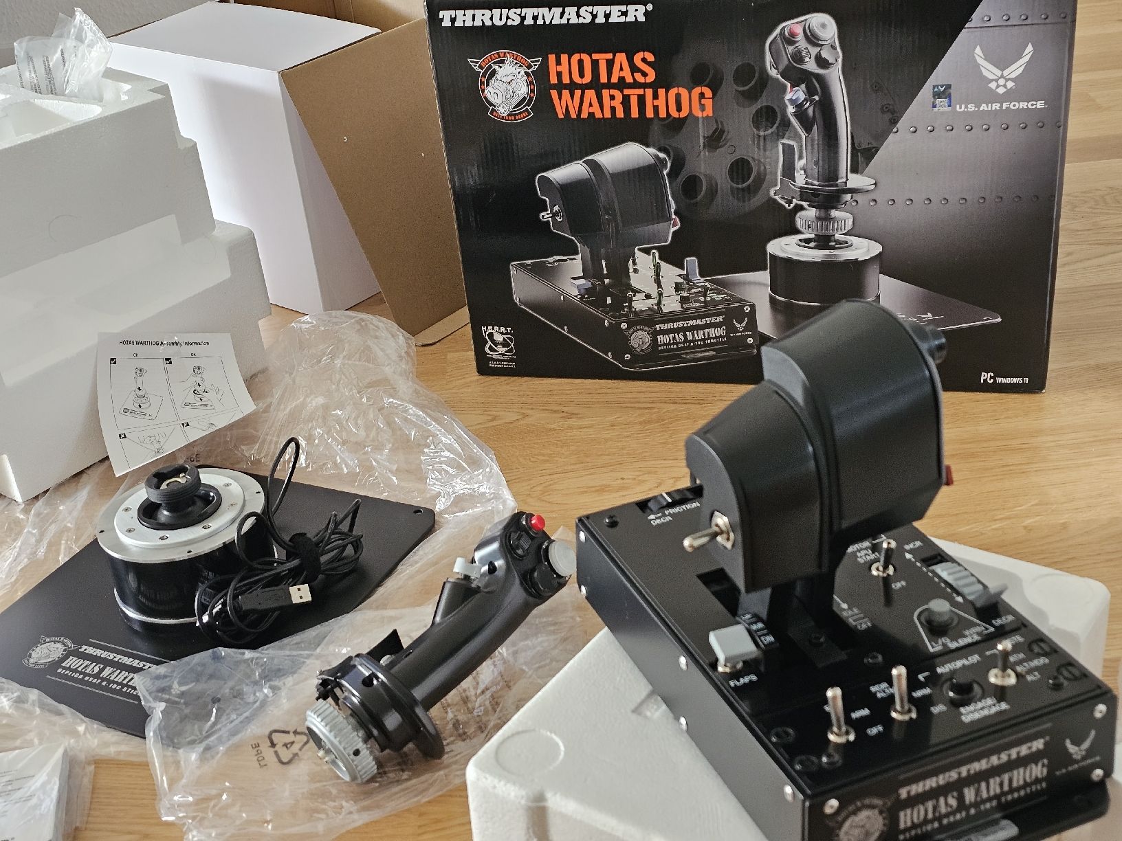 Thrustmaster Controller: Ab 1 FR!!! Thrustmaster HOTAS Warthog - wie neu! – Nuovo (secondo la descrizione) da Baden venduto da rob_grh6 1