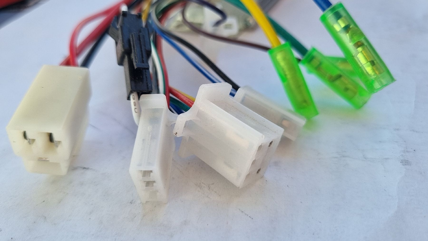 Toutes les pièces pour scooter: 350W E-Bike Controller 36V/48V max 18A, Scooter Controller  – Neuf avec emballage d'origine à Langenthal par ebike-langenthal 3