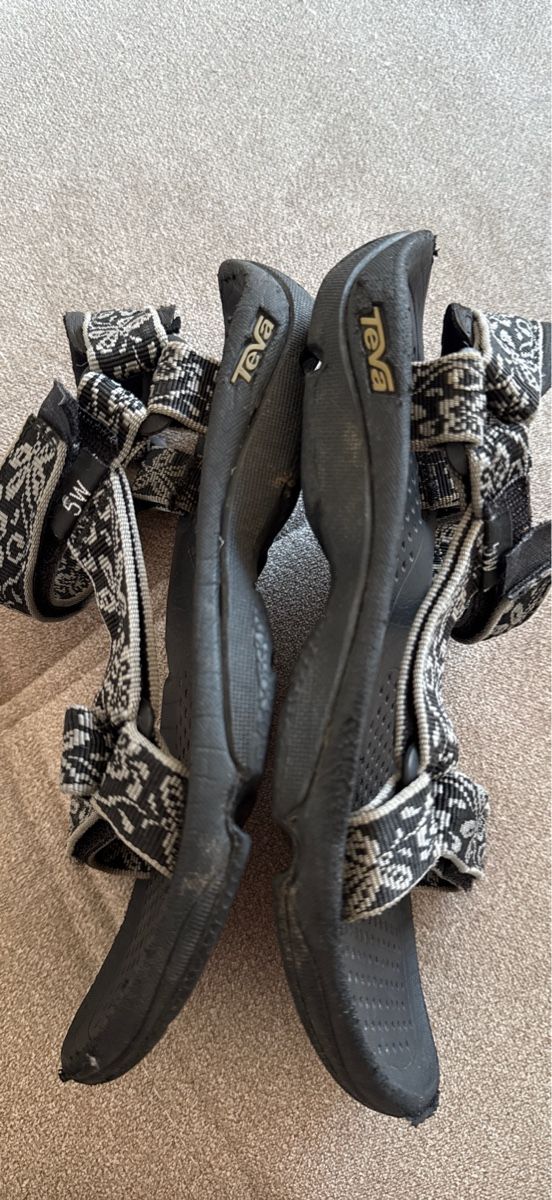 Teva Scarpe da donna: Sandalen TEVA – Usato da Niederurnen venduto da Castash 4