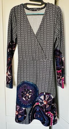 Desigual Kleid (Winter / Frühling), Gr. L