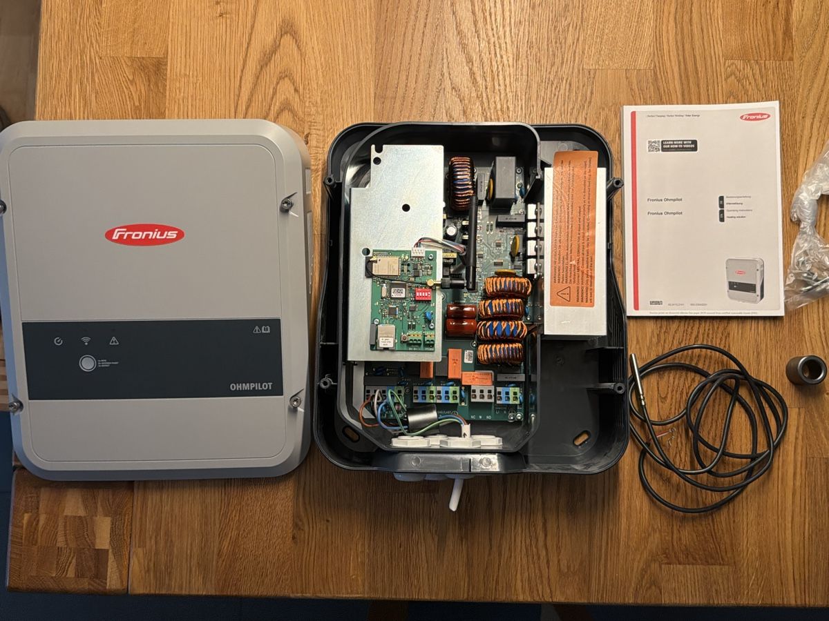 Fronius Componenti elettronici: Fronius Ohmpilot 9.0-3 inkl. Zubehör – Usato da Rudolfstetten venduto da Spontani