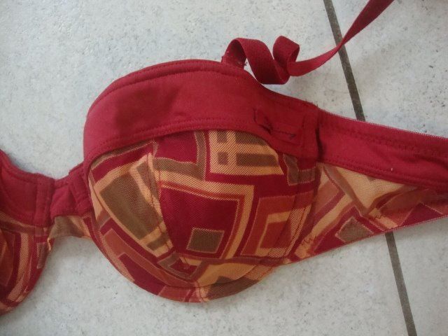 Altra biancheria intima: SKINY BH GR.70 B – Usato da Rotkreuz venduto da Samballi 1
