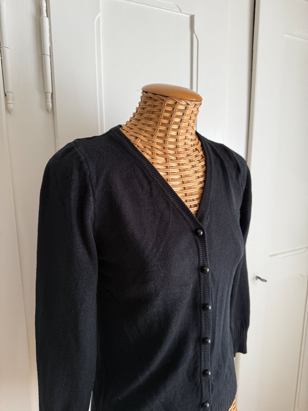 Giacche: Feinstrick Cardigan schwarz XS – Usato da Zürich venduto da Diazaio 1