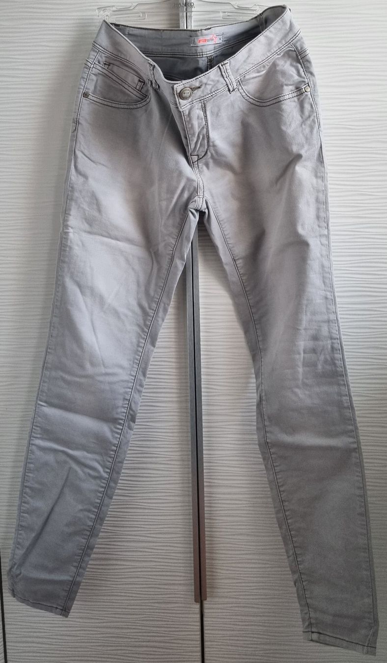 Jeans: FB Sister Jeans stretch gr.M – Usato da Grossdietwil venduto da GNOM313