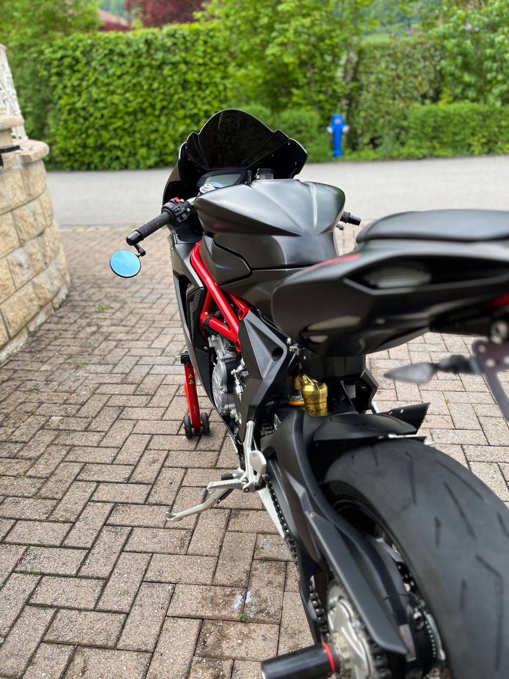 MV Agusta Strada: Mv Agusta F3 8000 ABS – Usato da aarburg venduto da Skendi14 4