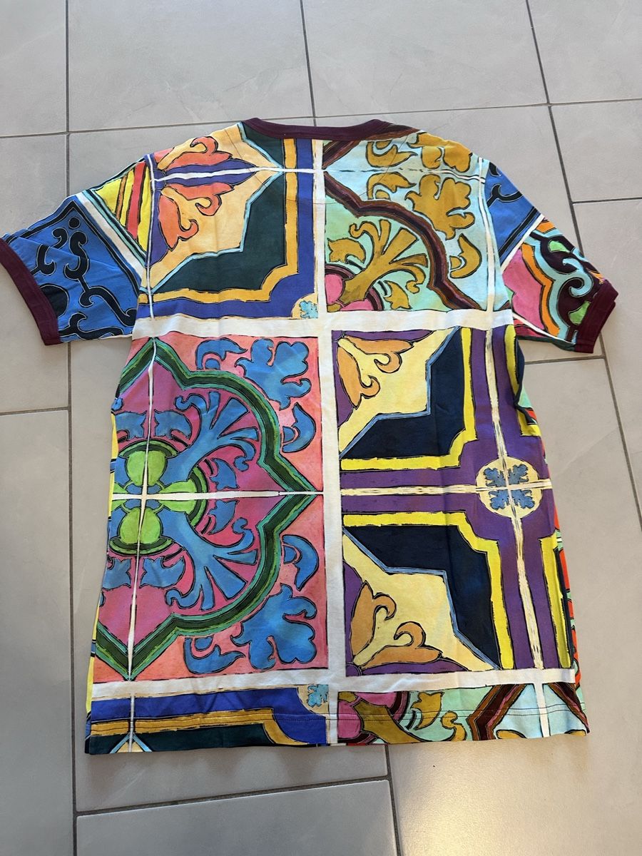 Dolce & Gabbana T-shirt: Dolce und Gabbana T-Shirt – Nuovo (secondo la descrizione) da Winterthur venduto da nik_pr58 2