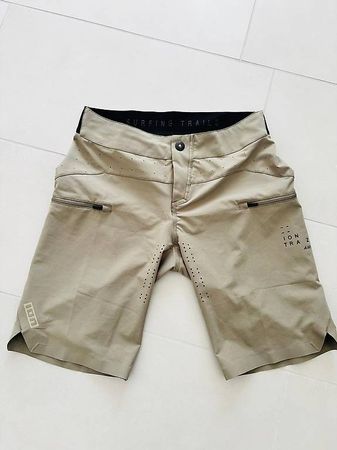 ION Bike Shorts Damen Gr. M - NEU