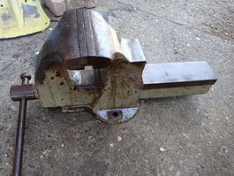 Schraubstock 180mm 25KG