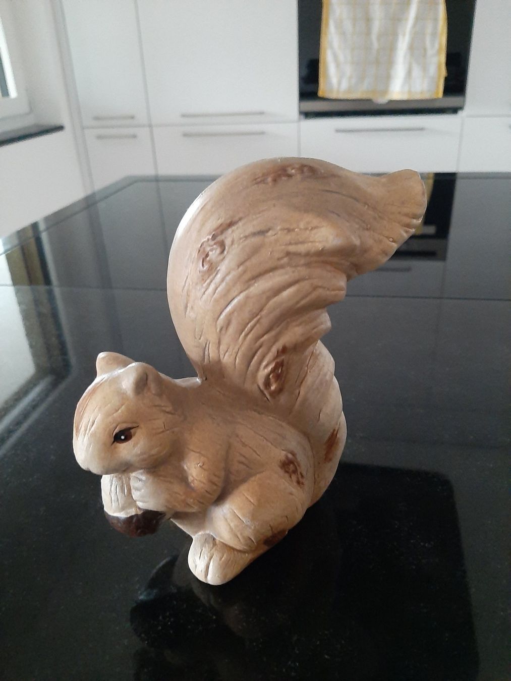 Alle Dekorationen: Eichhörnchen ca. 15,5 cm hoch – Gebraucht aus Menziken von Rien1