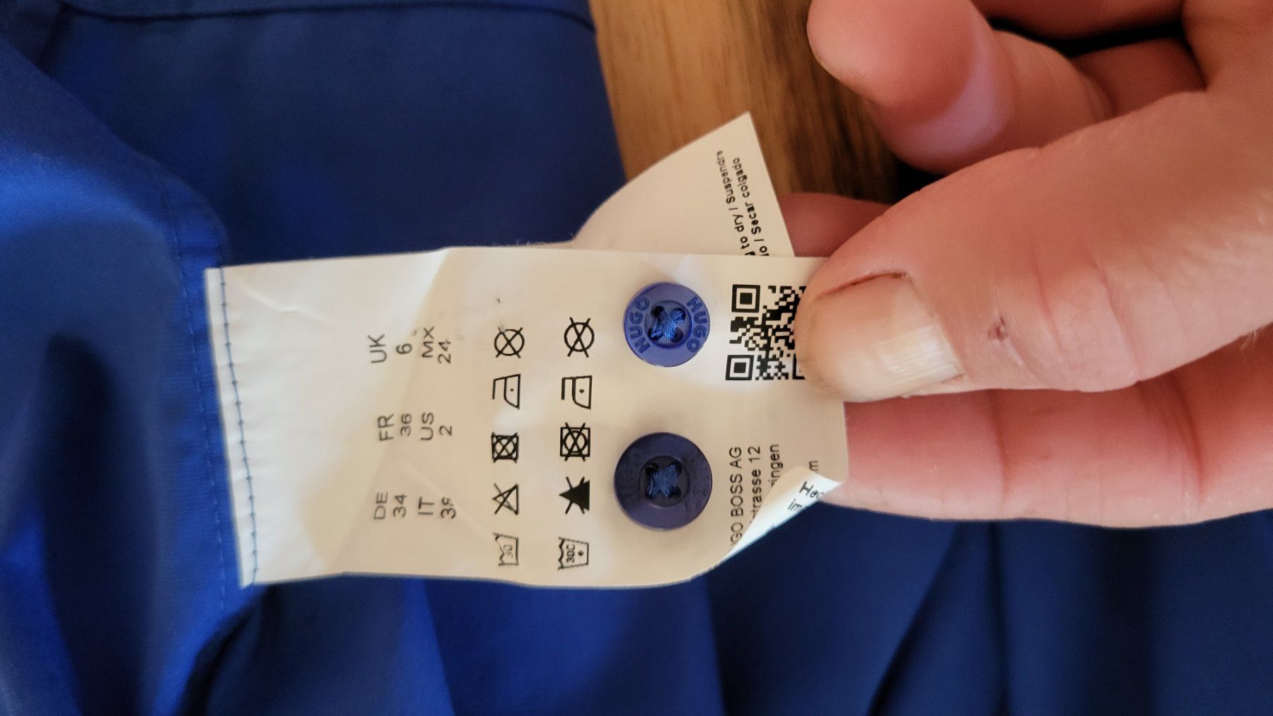 Hugo Boss Blusen, T-Shirts & Tops: Hugo Boss Bluse – Gebraucht aus Zürich von Sibetti 1