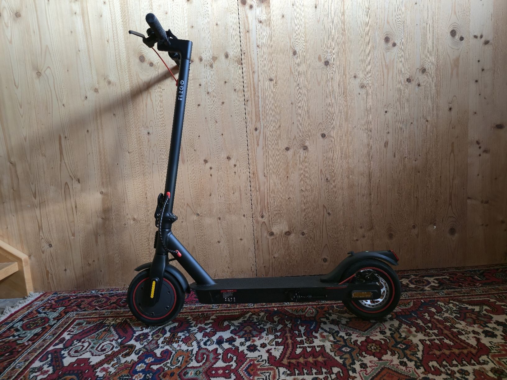 Scooter: Schickes E-Scooter PICO schwarz 20km/h mit Ladegerät – Nuovo e nell'imballaggio originale da mühlethurnen venduto da ZIMMUU
