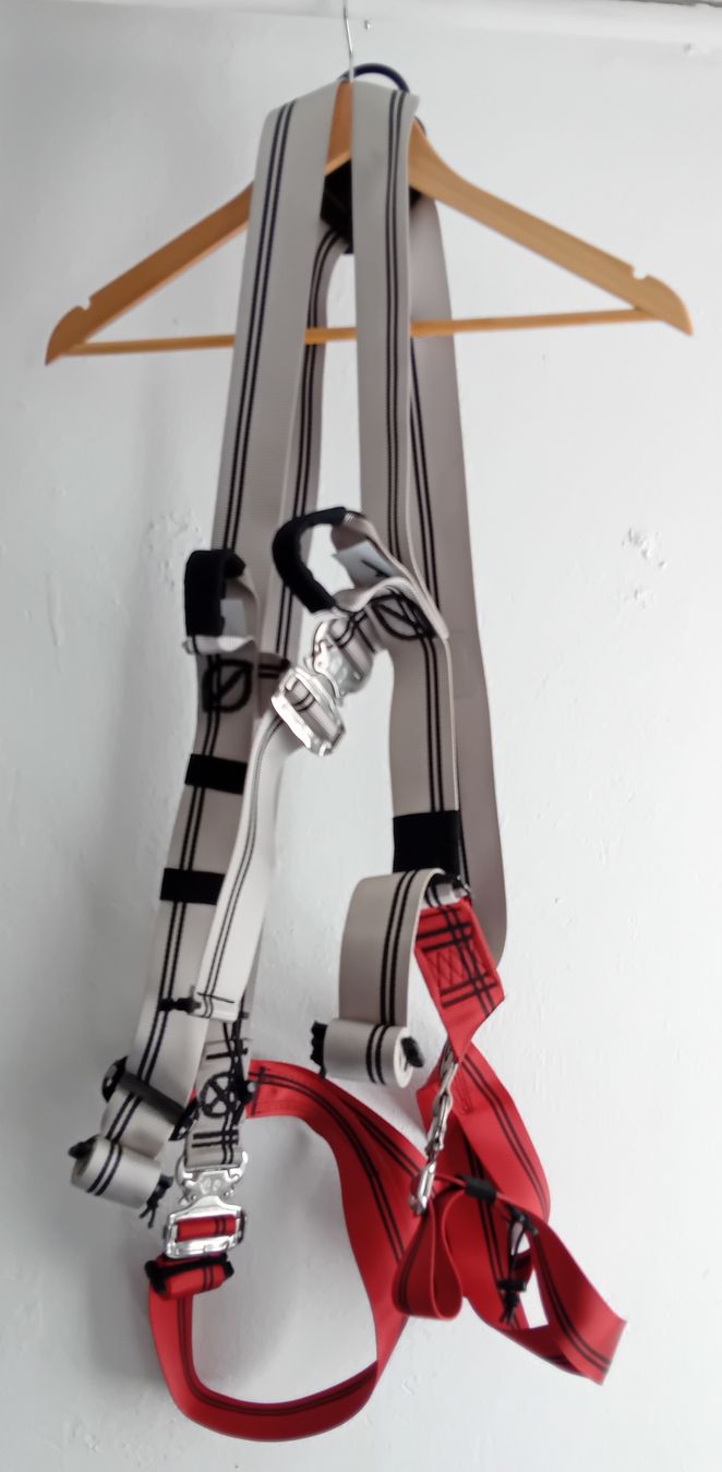 Attrezzatura di sicurezza: BORNACK STRIPE-BASIC CLICK Auffanggurt Unsize guter Zustand! – Usato da Möriken AG venduto da S.E.J.J. 1