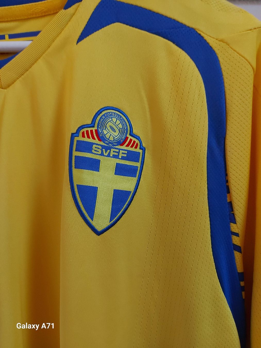 Maillots de corps & Pantalons: 3 Schwedentrikot 1xM & 2xL – D'occasion à Rumisberg par AaronRodgers81 4