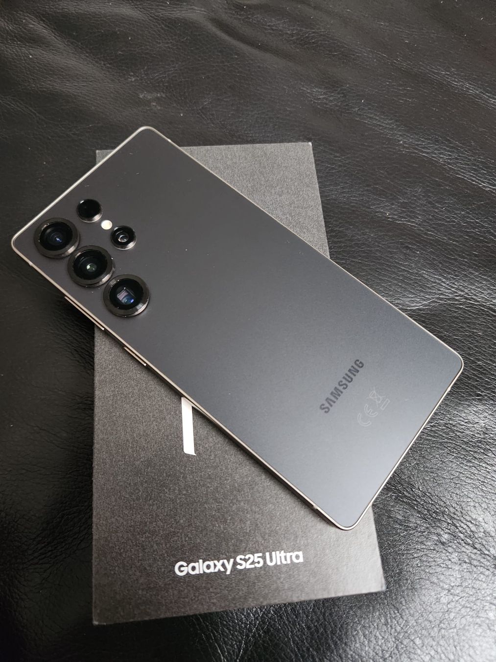 Samsung Telefoni cellulari / Smartphones: Samsung Galaxy S25 Ultra – Nuovo (secondo la descrizione) da Basel venduto da Brunner.T 1