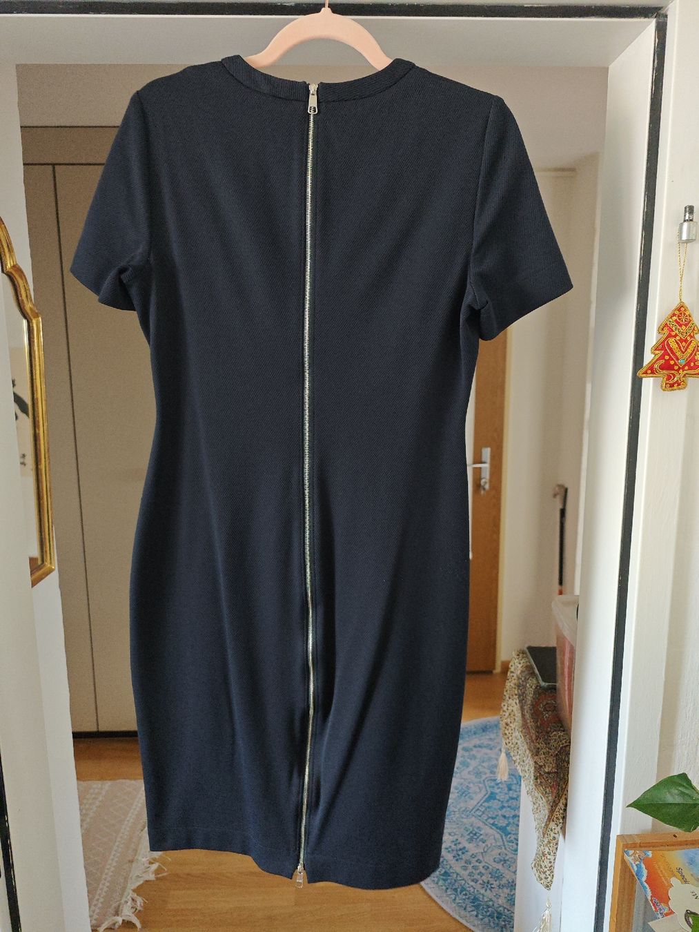 Hugo Boss Vestiti: Hugo Boss Size 36 Navy – Usato da Cham venduto da seb_tl7j 1