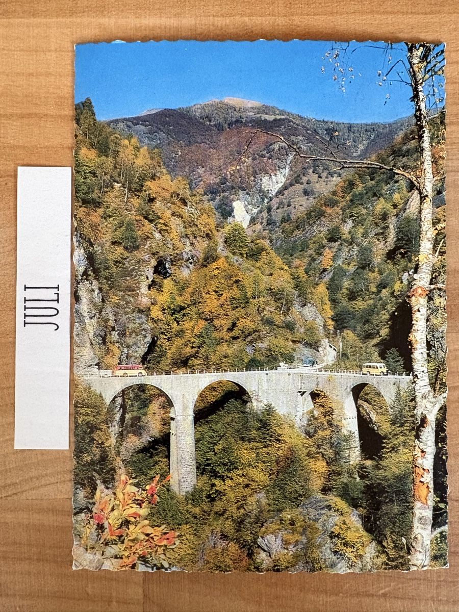 Cartes postales: AK von Ponte Oscoru / alte Autobuse – D'occasion à Rümlang par Kartenpost1