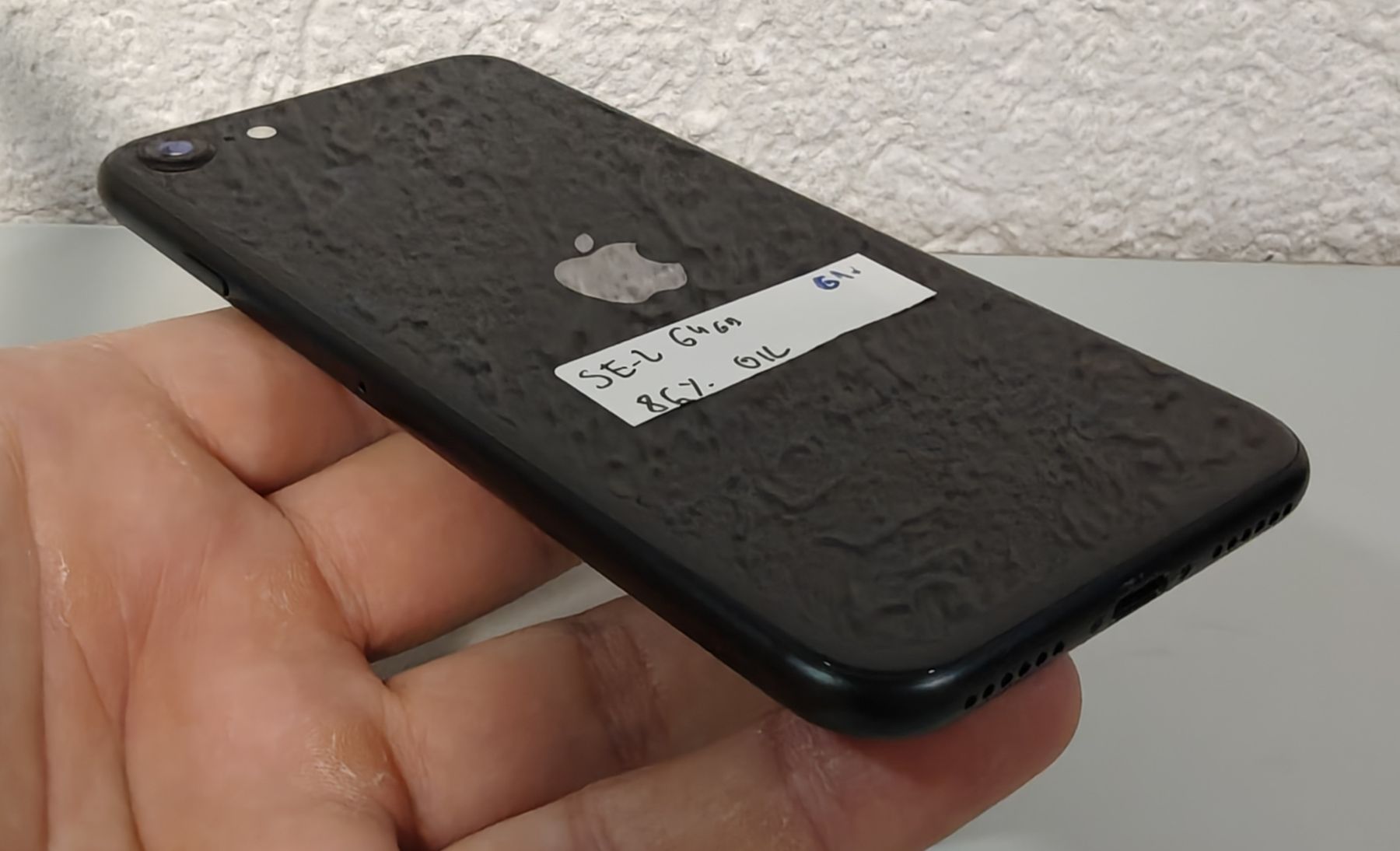 Apple Telefoni cellulari / Smartphones: iPhone SE 2020 Black – Usato da Ehrendingen venduto da Rocky985 4
