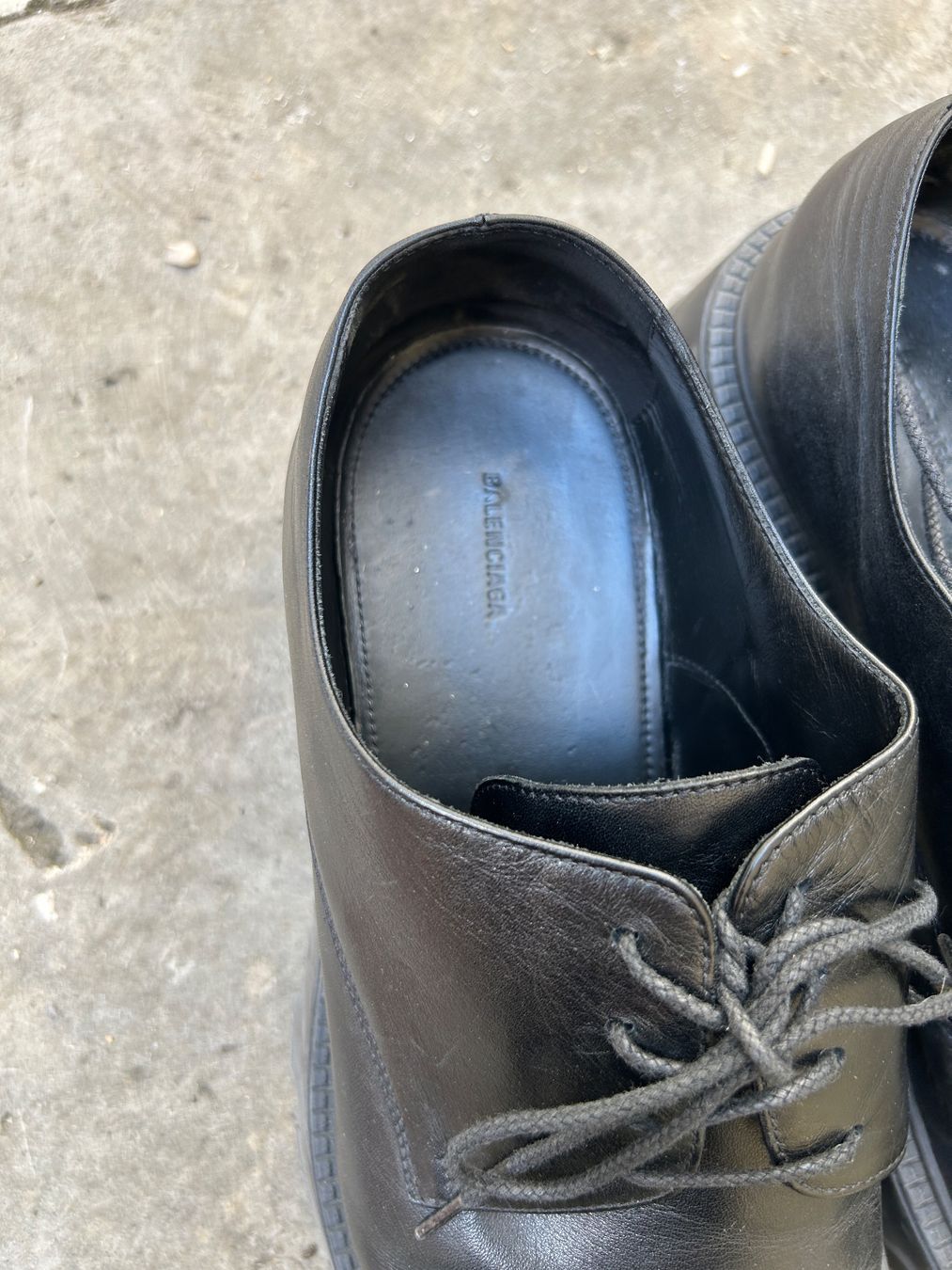 Balenciaga Scarpe da uomo: Black Balenciaga rhino derbies – Usato da basel venduto da wastedworld 3