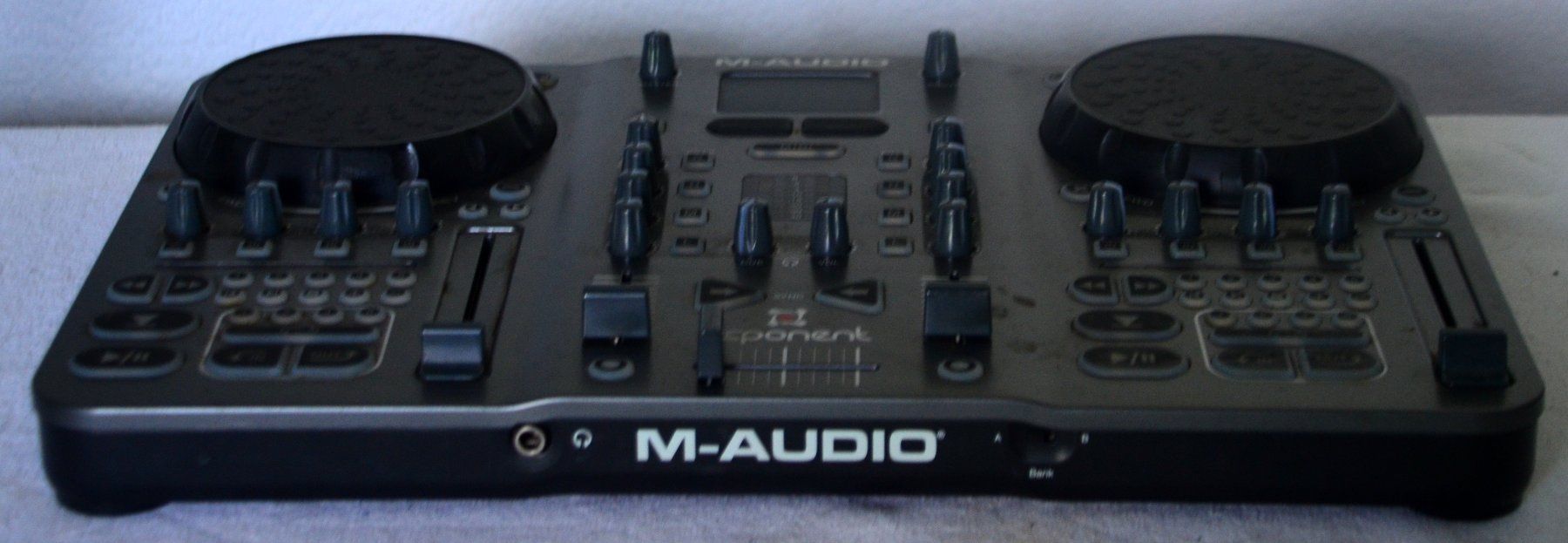 M-Audio Console di mixaggio: M-Audio Torq Xponent Mixer / Table de mixage – Usato da Collonges venduto da arashee 8
