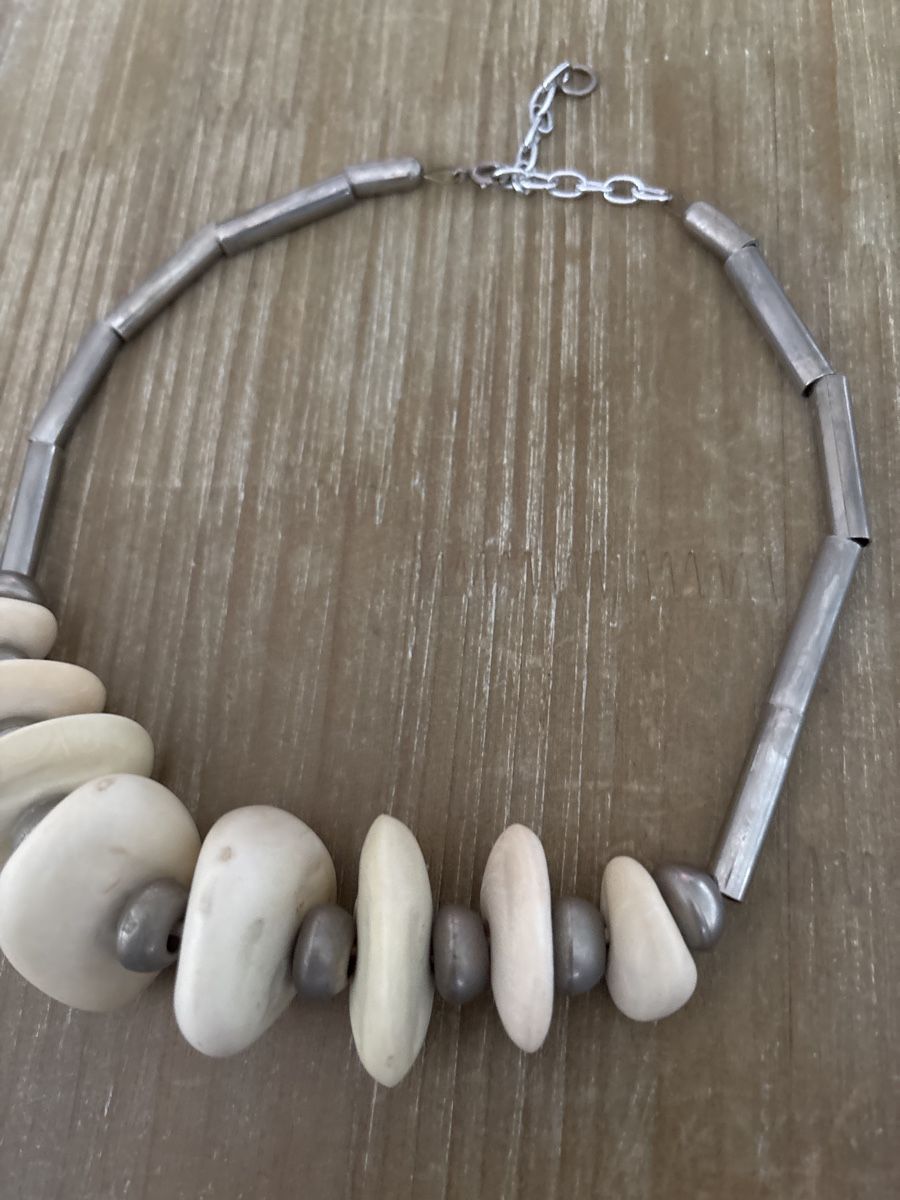Catenine: Halskette mit Knochen- und Silber-Optik, Sommer-Look – Usato da langenthal venduto da rundholz7 2