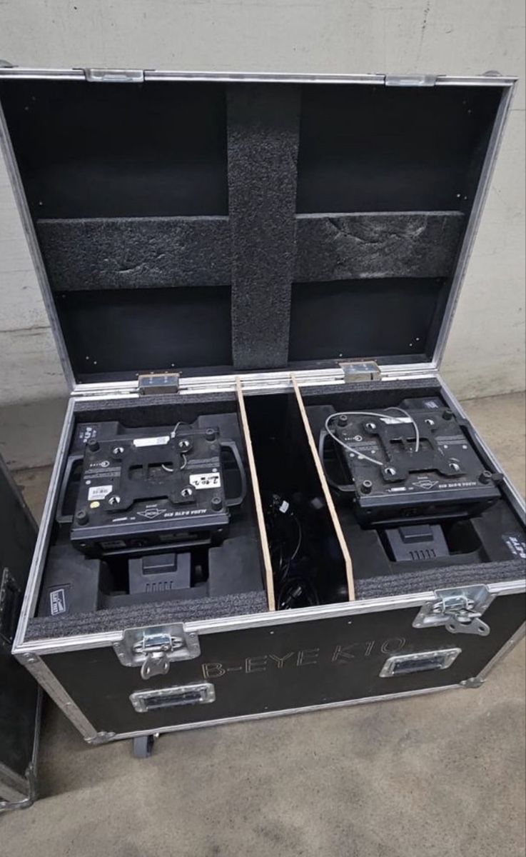 Strumenti musicali: Clay Paky set – Usato da Payerne venduto da RyserGroupeSA 2