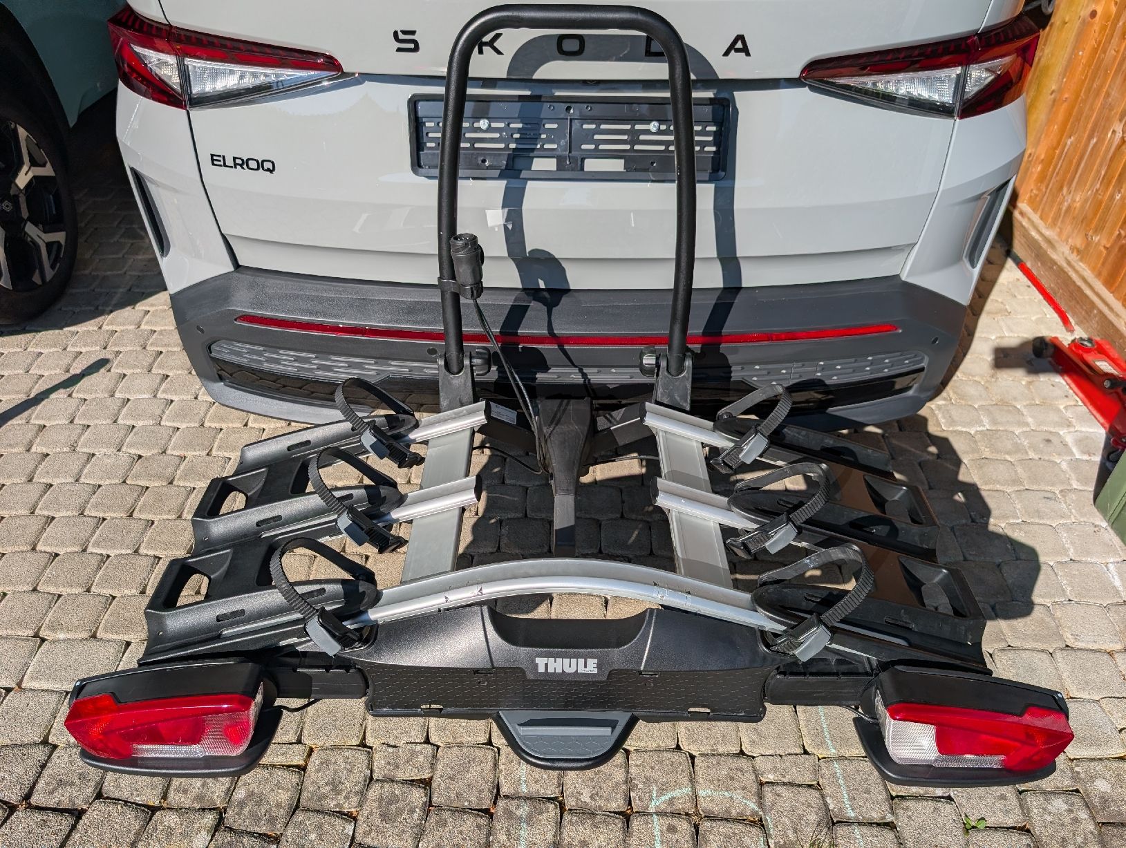 Thule Dachträger: Thule Velocompact 926 /  3-4 Velos – Gebraucht aus Kirchberg BE von Newendoriginal