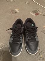 Nike Sneaker schwarz grau Grösse 42 gebraucht