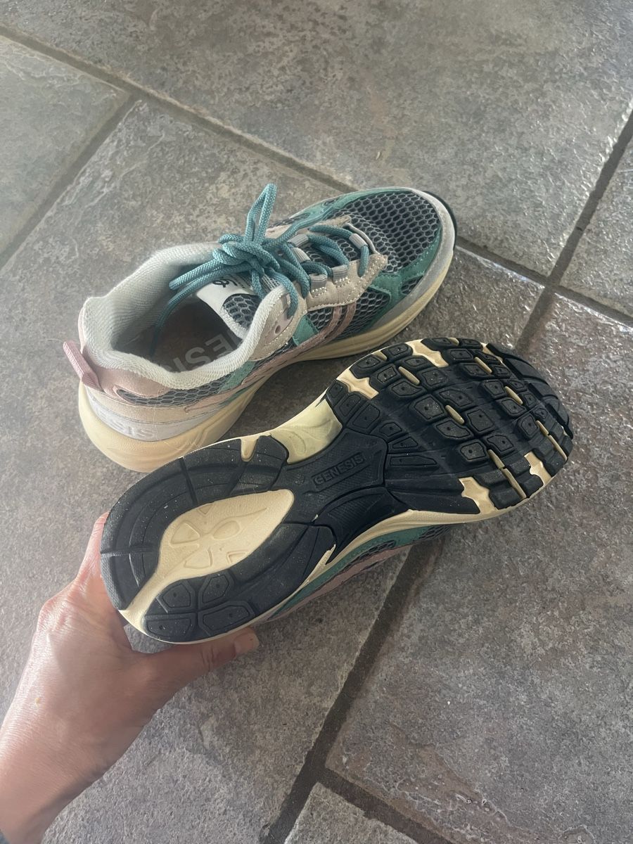 Genesis Scarpe da donna: Fair sneaker Genesis shoes 37 – Usato da Stallikon venduto da CristinaK.2026 1