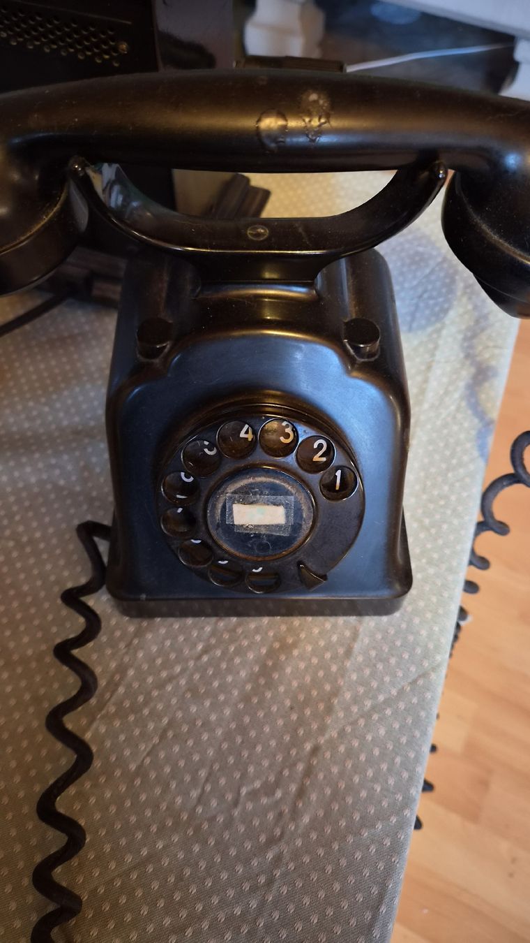 Téléphones: 3 Telefone Vintage  – D'occasion à Kölliken par Upcycling-by-Mc-TAM 3