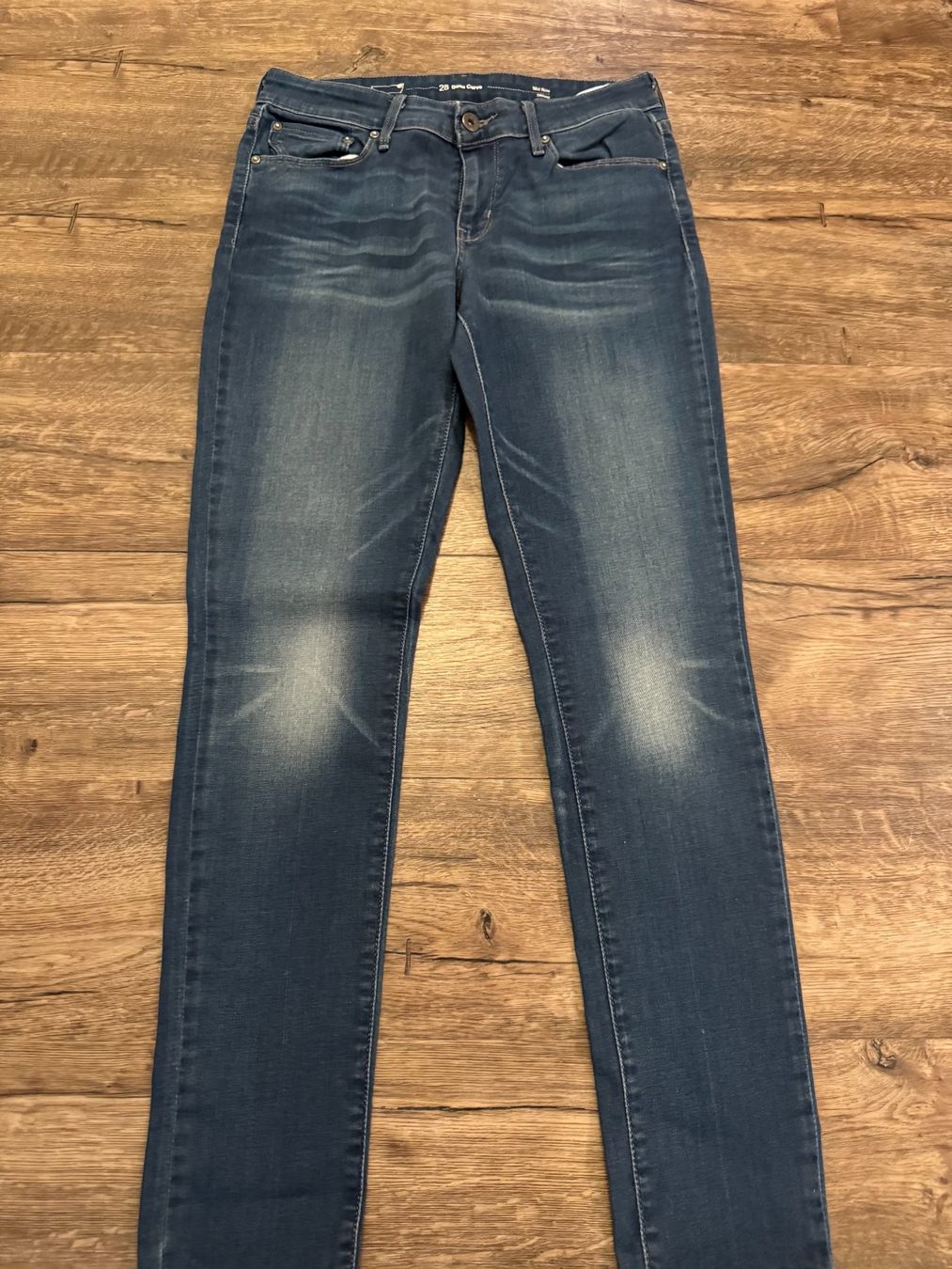 Kleiderpakete: 8 Jeans Levi's – Gebraucht aus Pfeffingen von Twoa 3