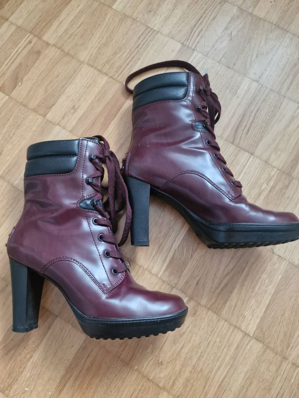 Tod'S Scarpe da donna: TOD'S Stiefeletten gr.37.5 – Usato da Langendorf venduto da Ariyan01
